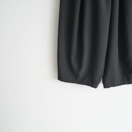 2025SS今季新作・人気完売品 / 未使用 / journal standard luxe / トロワッシャー タッククロスパンツ / 25030440001010 / 2504-0147