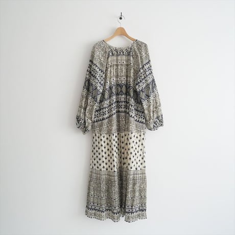 2025SS今季 / Sara mallika / Cotton Lurex Border Print Long Dress / 020451SD7 / 2506-1157