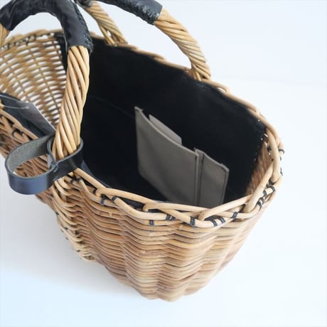 継続販売品 / ebagos / マルシェ ブライドルレザー×紅籐（リネン被せ） / 13608 / 2409-0052