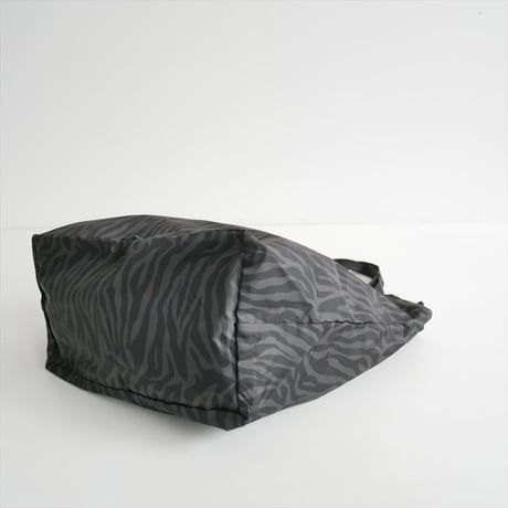 継続販売品・人気完売色 / 未使用 / MARcourt購入品 / BAGSINPROGRESS トートバッグ J509 31B0059105 / 2605-0401