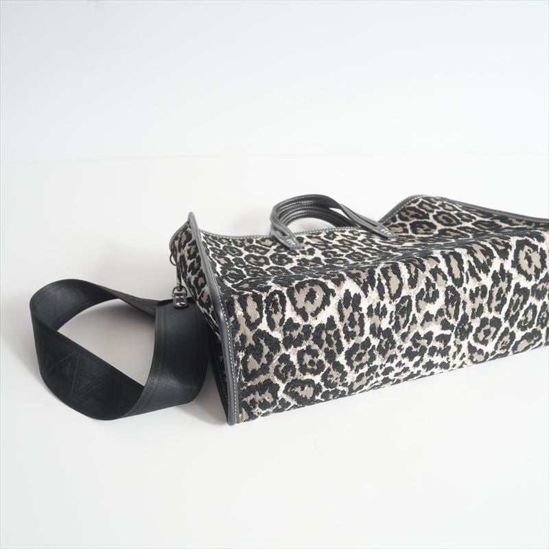 【美品】A VACATION BREAD M IENA別注　レオパード　2WAY 美品】A VACATION BREAD M IENA別注 レオパード 2WAY - メルカリ