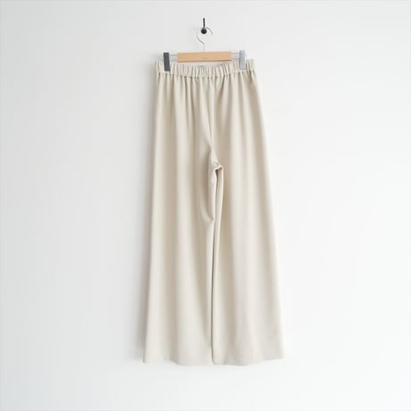 2023AW・人気完売品 / 未使用 / DEUXIEME CLASSE / イージーワイドパンツ / 23030500814030 / 2511-0432