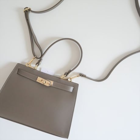 2023 / AP STUDIO別注 / AULENTTI / one handle bag(Gold) / 23092587003610 / 2407-1196