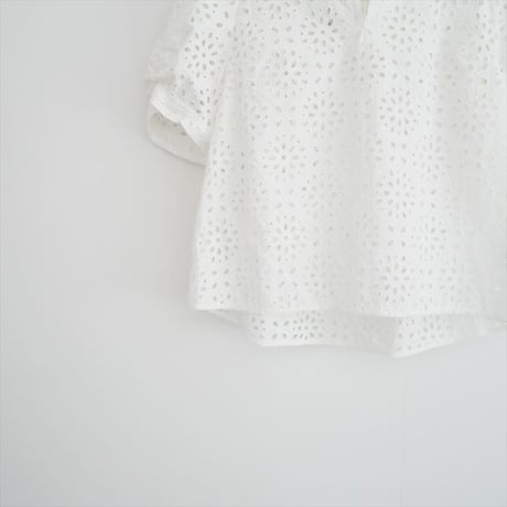 2023SS / Ballsey / TOMORROWLAND / サークルフラワーエンブロイダリー キーネックブラウス / 11013201203 / 2411-1012