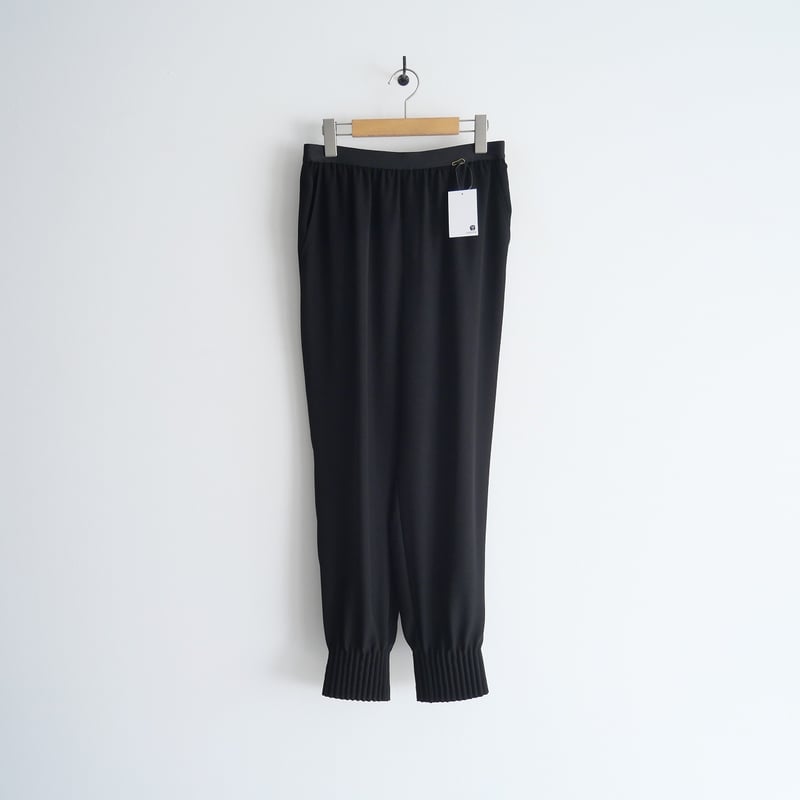 ❤️美品❤️LOHEN 裾ゴムタックパンツ　ネイビー　フリーサイズ LOHEN 裾ゴムタックパンツ(ネイビー)