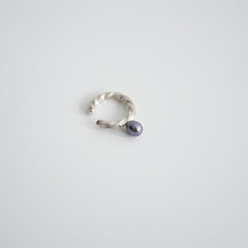 mayumi murasawa イヤーカフ シルバー mayumi murasawa(マユミムラサワ )イヤーカフ