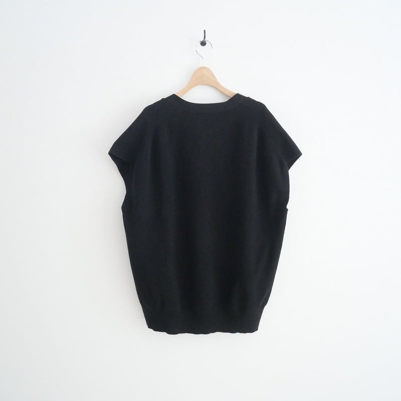 2022 / AP STUDIO / ニットノースリーブカーディガン / 2210-011 