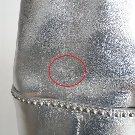 2024 / J&M DAVIDSON / MINI DAISY WITH STUDS / 01982185 / 2410-1011