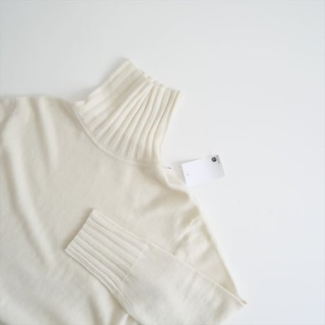 〇2024AW・人気完売品 / Atelier d'antan / Licari Wool Cashmere Turtle / A232242TK706 / 2503-0653