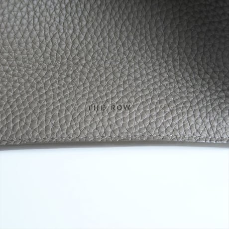 2023 / TOMORROWLAND購入品 / THE ROW / Soft Margaux 10 バッグ レザー エレファント / W1190L133 / 2503-0127
