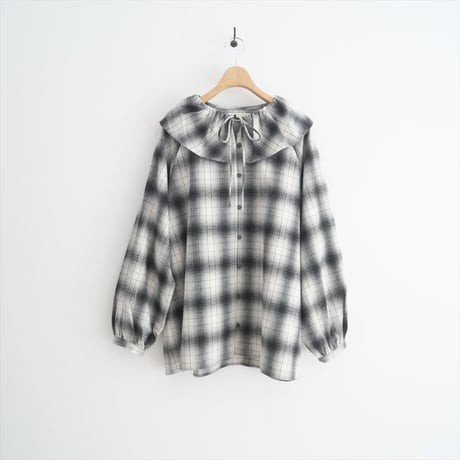 2024AW / 未使用 / IENA / BLACK フリルチェックブラウス / 24051900903040 / 2509-2027