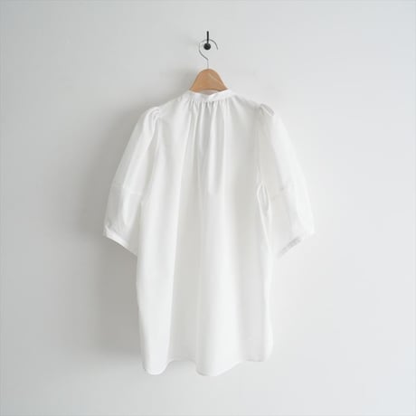 2023 / HYKE / T/C BALLOON SLEEVE BLOUSE / 231-15191 / 2310-0393
