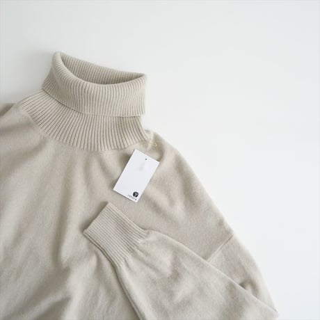 継続販売品 / 未使用 / MUSE de Deuxieme Classe / JUSPER タートルネックプルオーバー / 23080520423030 / 2409-0016