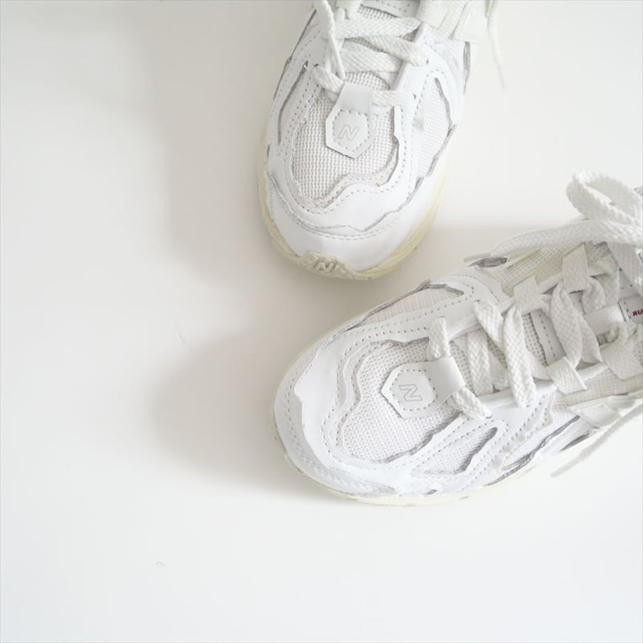 689445306cfe53309b50ab27