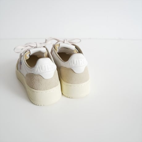 2025・人気完売品 / DEUXIEME CLASSE購入品 / AUTRY / MEDALIST LOW / 25093510001330 / 2602-2114