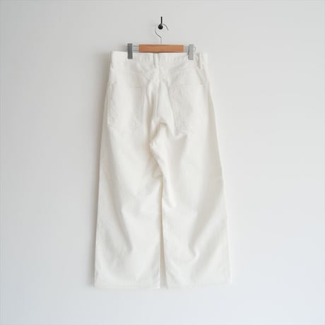 2026SS今季・人気完売品 / 未使用 / FRAMeWORK ルーズストレートデニムパンツ 26030220312010 / 2604-0448