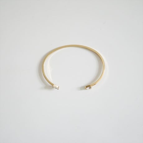 2025・人気完売品 / DEUXIEME CLASSE購入品 / Laaina / TRIANGLE TOPAZ CUFF / 25091510001510 / 2509-0611