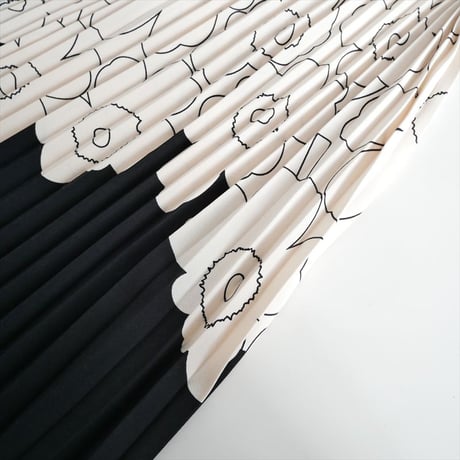 2025 / 未使用 / marimekko / Piiru Piirto Unikko スカート / 52254194446 / 2601-0669