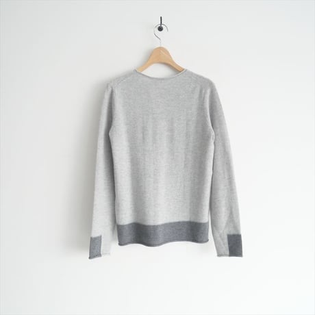 2023AW / GALERIE VIE / スコットランドカシミヤ クルーネックプルオーバー / 23023402312 / 2501-0420