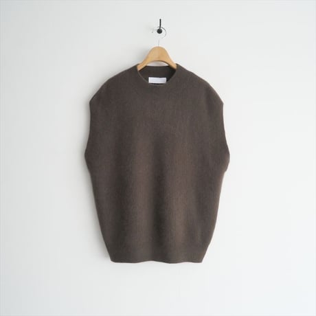 2023AW / 未使用 / AP STUDIO / crew neck fur vest  / 23080586605030 / 2410-0953
