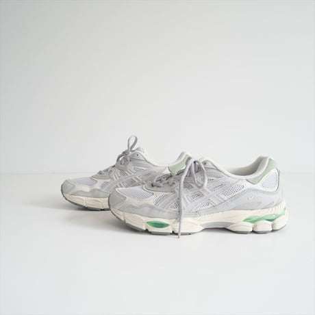 2024SS / emmi別注品 / ASICS / GEL-NYC スニーカー / 1203A383-022 / 2506-0496