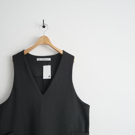 2024SS / journal standard luxe / ツイルVネックワンピース / 24070440206010 / 2502-0026