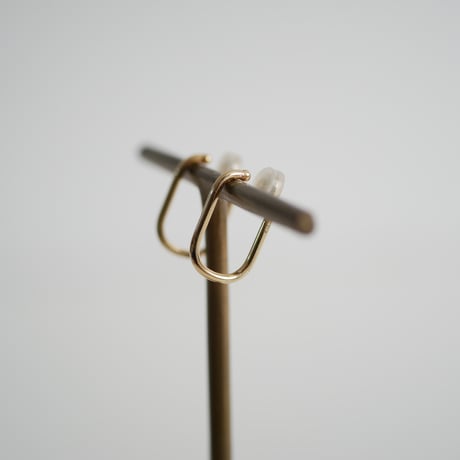 継続販売品 / WOJE / LineⅡ（K10 Earrings） / B5P40 / 2512-1531