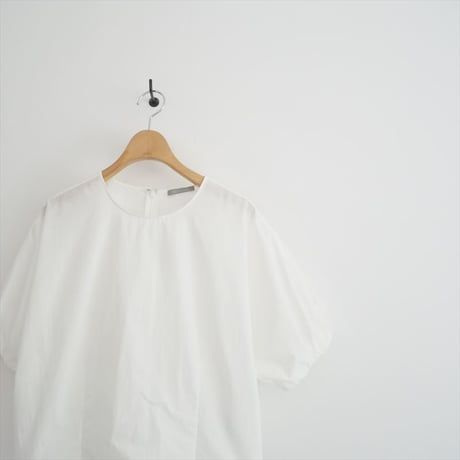 theory luxe / Natas Nella プルオーバーブラウス / 03-3308209 / 2411-1371