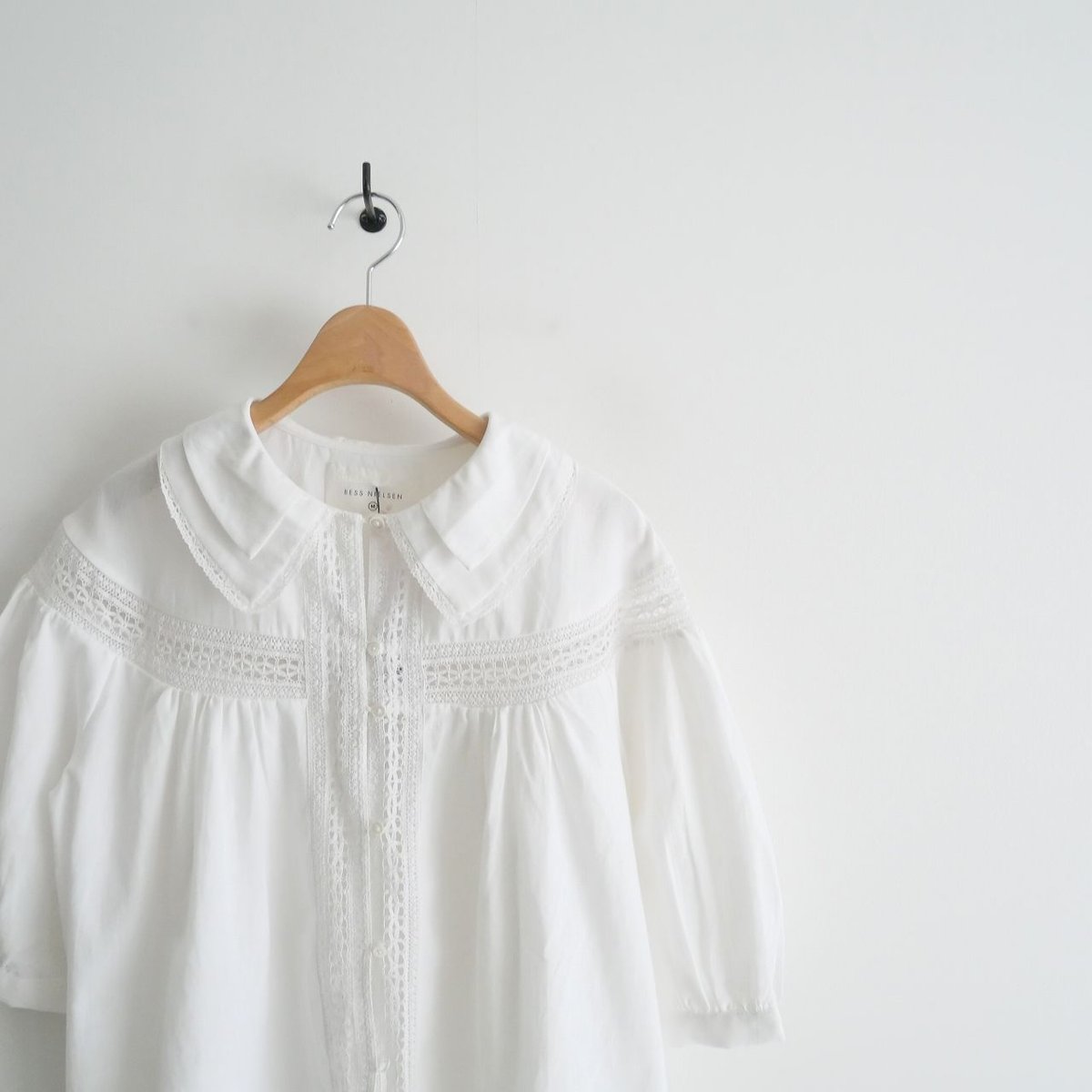 Khadi and Co. / アンドラプレインカディレースブラウス VENUS