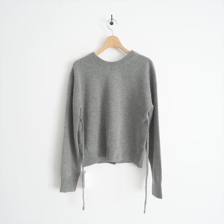 2024AW今季・人気完売品 / 未使用 / 広瀬すずさんコラボ / CLANE / W FACE CENTER SLIT KNIT TOPS / 17106-2232 / 2411-0943