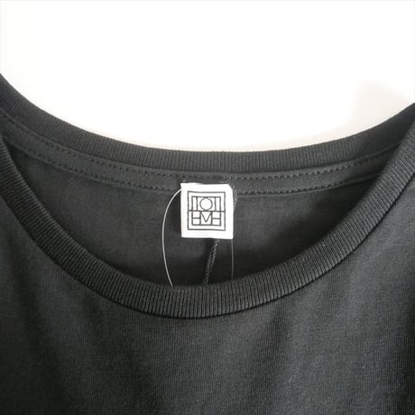 2025SS今季新作 / Toteme / Curved seam tee / 211-439-770 / 2503-0953