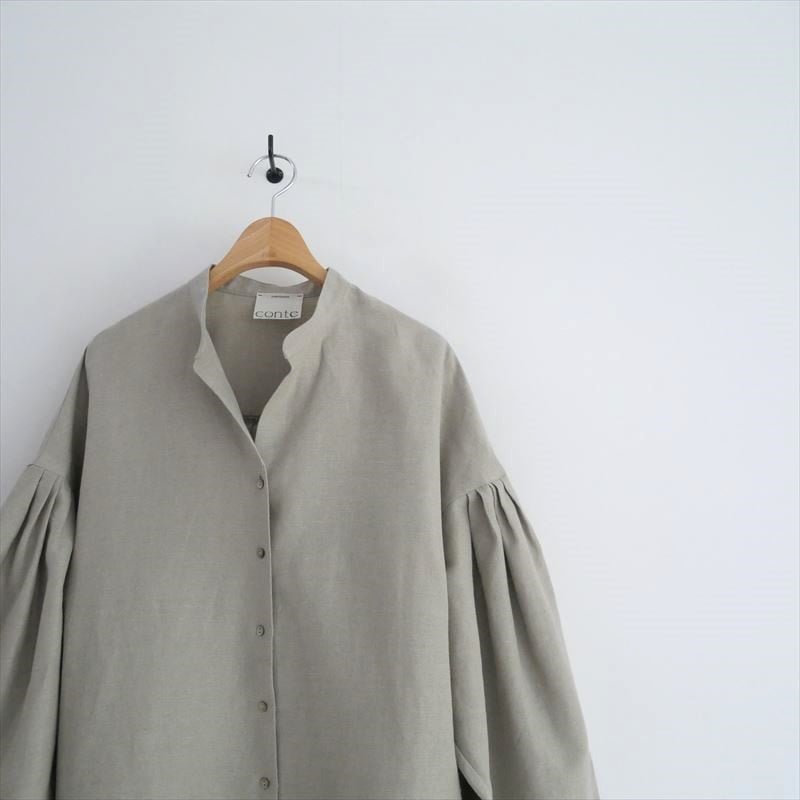 2024 / conte / ギャザースリーブ バンドカラーシャツ / 8511-299-00