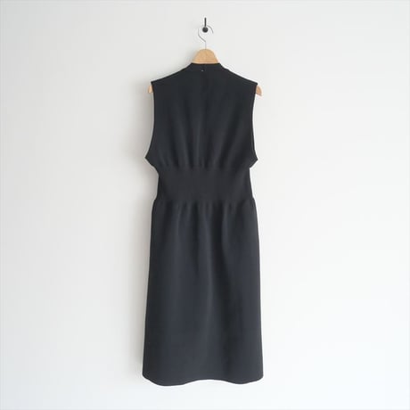 2025SS今季新作・人気完売品 / CFCL / MILAN COLLARLESS LONG VEST / CF009KL003 / 2502-0738