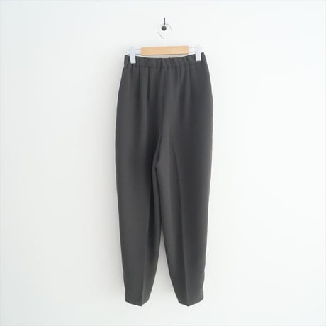 2023AW・人気完売品 / 未使用 / ENFOLD / CENTER-PRESS EGG PANTS / 300GA831-0390 / 2409-0886