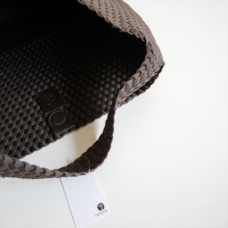 2025AW今季・人気完売品 / DEUXIEME CLASSE同型お取扱い / NAGHEDI / NOMAD LARGE HOBO / 25092510000330 / 2512-0726