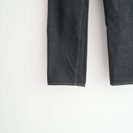 継続販売品 / YAECA / DENIM  STRAIGHT  INDIGO / 4-14W / 2504-0395
