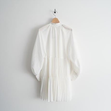 2023 / 1er Arrondissement / プリーツブラウス / B1033AFB017 / 2411-1495
