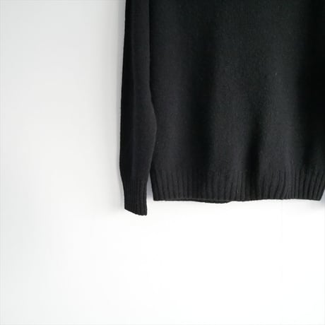 ARMEN / GEELONG LAMBSWOOL CREW NECK SADDLE SHOULDER P/O / JNAMP1451 / 2504-0747