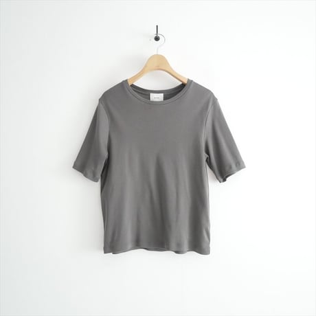 2026SS今季・人気完売品 L'Appartement RICH FEEL T SHIRT 26070560810010 2606-2042
