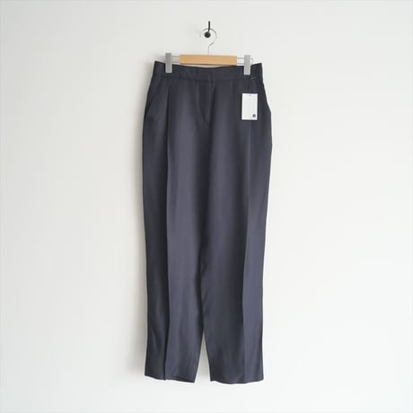未使用 / VICTORIA VICTORIA BECKHAM / タックテーパードパンツ / 2400-0039