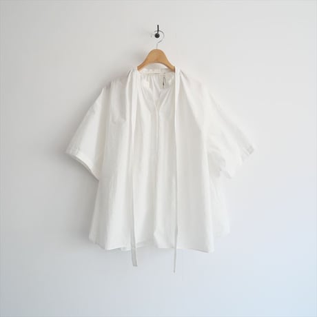 2022・人気完売品 / LOHEN / ボウタイ半袖ボリュームブラウス / LH22SS-BL007 / 2310-0507
