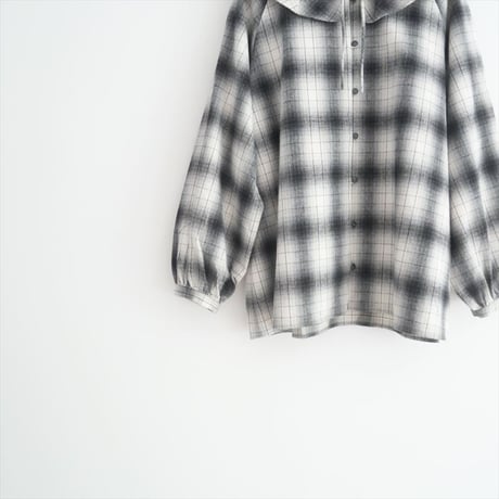 2024AW / 未使用 / IENA / BLACK フリルチェックブラウス / 24051900903040 / 2509-2027