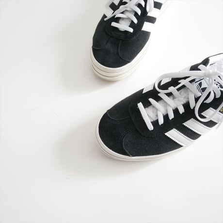 継続販売品 adidas GAZELLE BOLD HQ6912 2605-2212