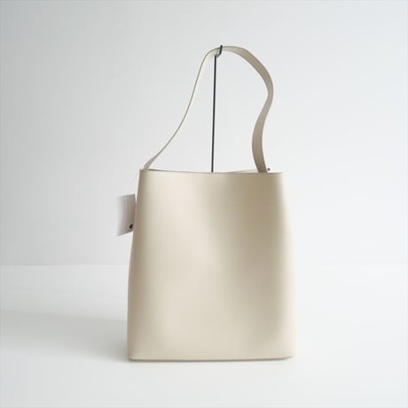 2023SS / L'Appartement購入品 / AESTHER EKME / Tote Bag(Smooth Calfskin) / 23092570103410 / 2405-0583