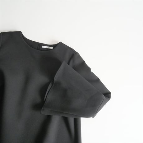 2025・人気完売品 / CELERI / Deuxieme Classe / BELL SLEEVE プルオーバー / 25051500302010 / 2505-0546