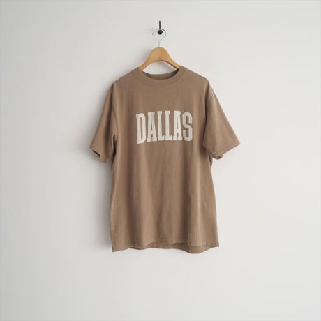 2023SS・人気完売品 / 未使用 / MUSE de Deuxieme Classe別注 / REMI RELIEF / DALLAS Tシャツ(BROWN) / 2411-1330