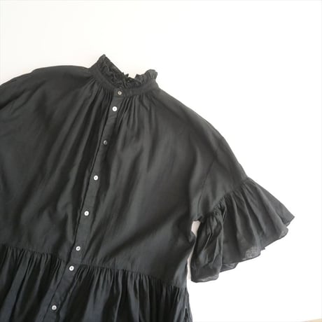 2023 / 未使用 / nest Robe / UpcycleLino 天然染め フレアギャザースリーブワンピース / 01232-1040 / 2409-0481