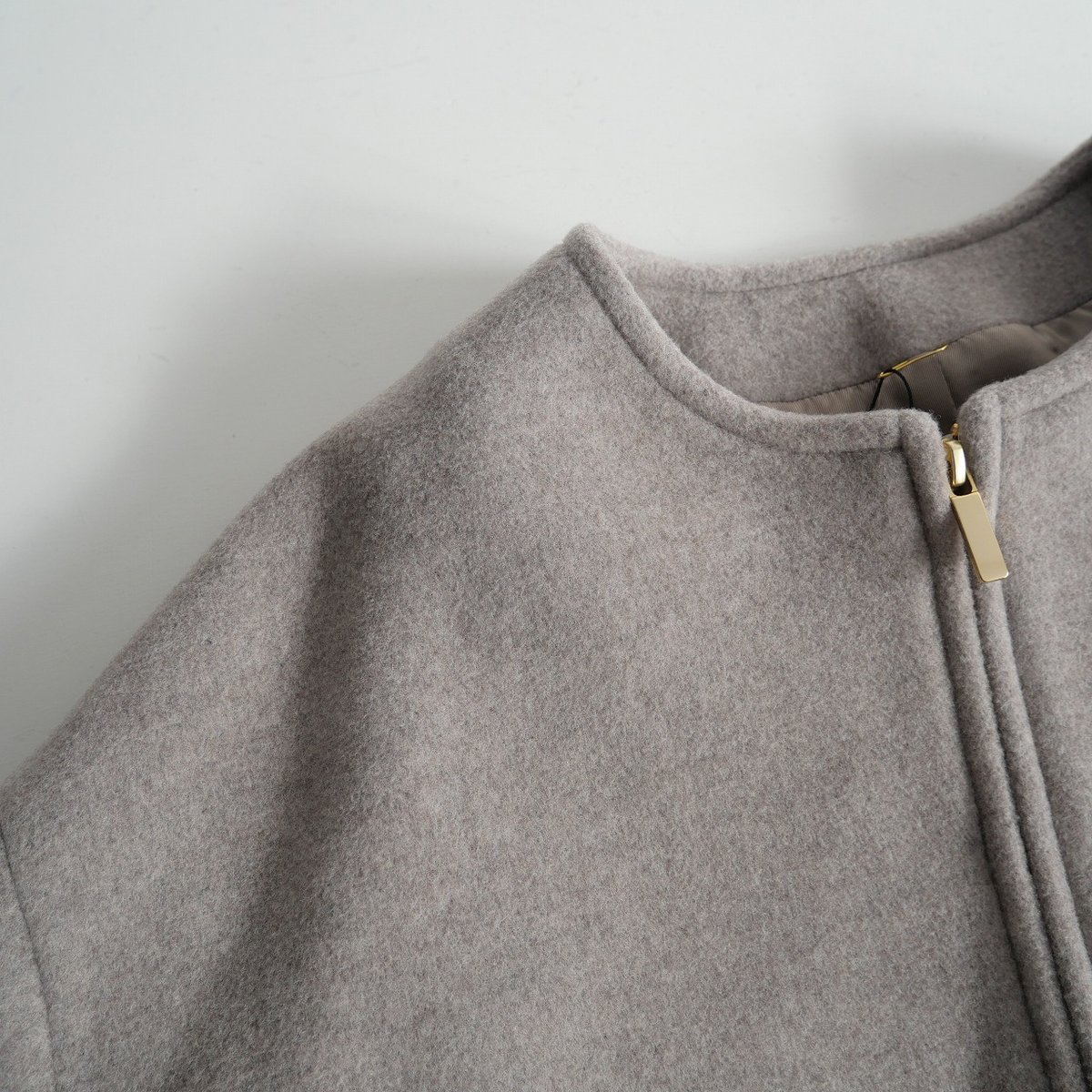 2022 / NOBLE / MTRカラーレスジップショートコート / 2303-0931 |