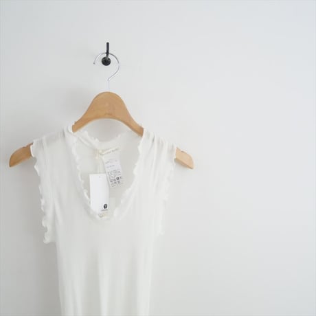 2024・人気完売品 / 未使用 / IENA LA BOUCLE購入品 / SEAMLESS BASIC. / Flounce タンクトップ / 2410-0056