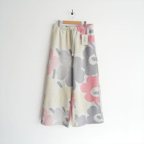 2025 / 未使用 / marimekko / Kikapo Unikko スウェットパンツ / 52254594829 / 2601-0670